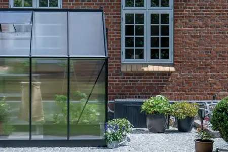 ICON 6 · 6.1 m² (6' x 10') Schwarz mit 4 mm Stegdoppelplatten